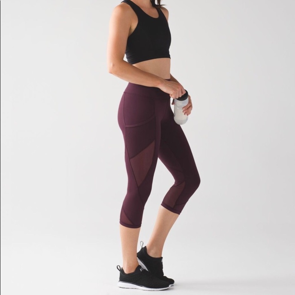 Lululemon Athletica Fast as Light Crop